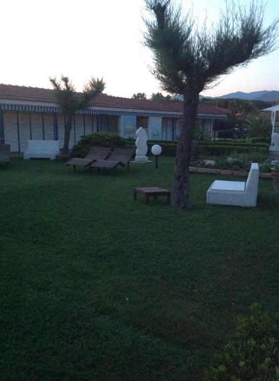 Bed & Breakfast Venezia Marina Di Carrara Dış mekan fotoğraf