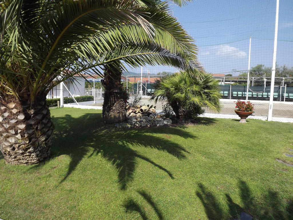 Bed & Breakfast Venezia Marina Di Carrara Dış mekan fotoğraf